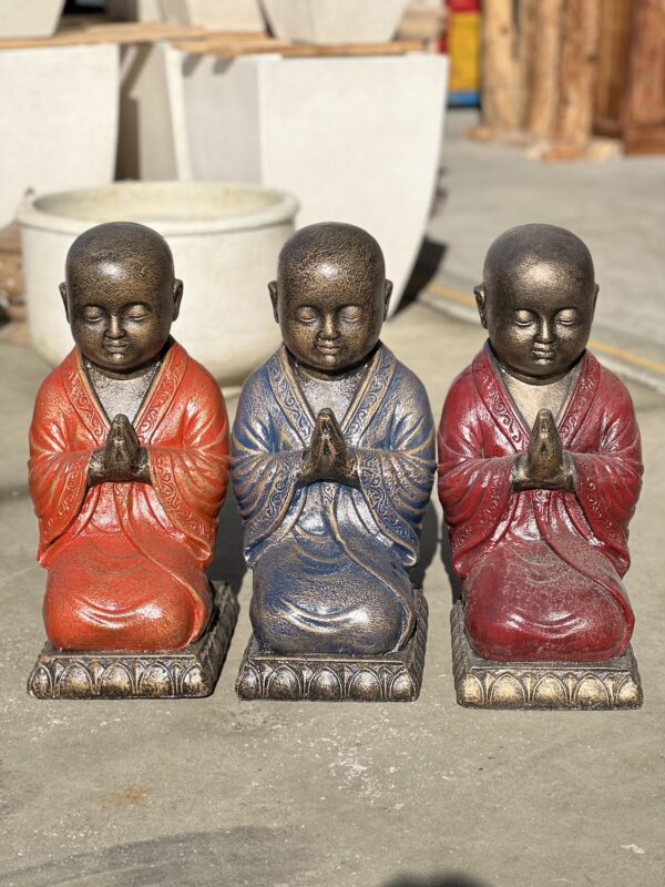 Statue Sitting Praying Shaolin