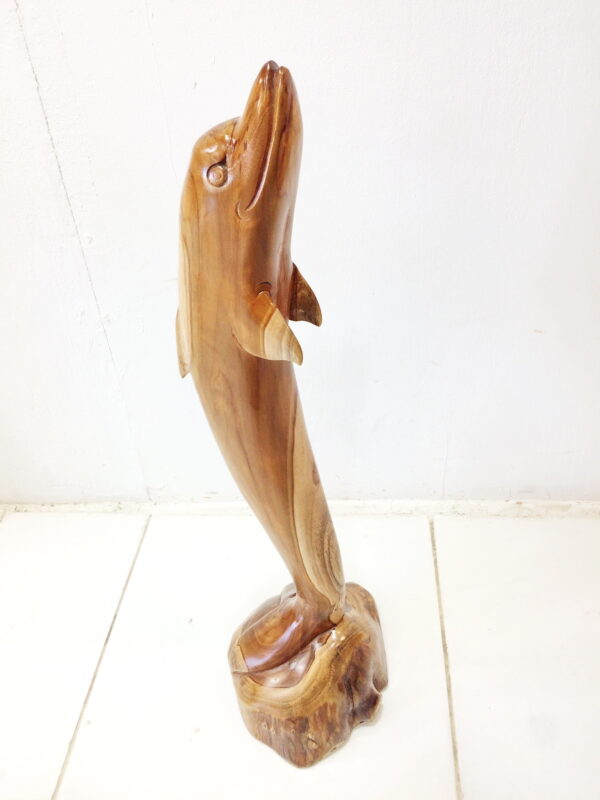 TR Fish Statue