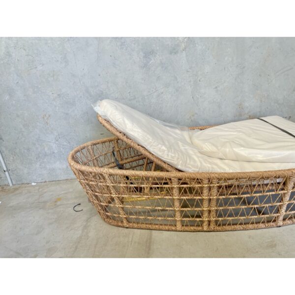 Sun Lounge (BN11) - Image 3